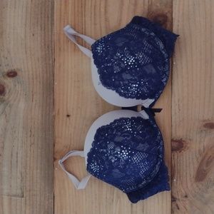 Victoria's Secret Dream Angels Blue Lace & Rhinestone Push Up Bra Size 3…